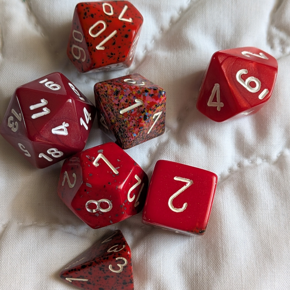 Chessex Red Dice Set Dungeon And Dragons Or AD&D Pathfinder 7 Die Mixed Patterns - Picture 9 of 12